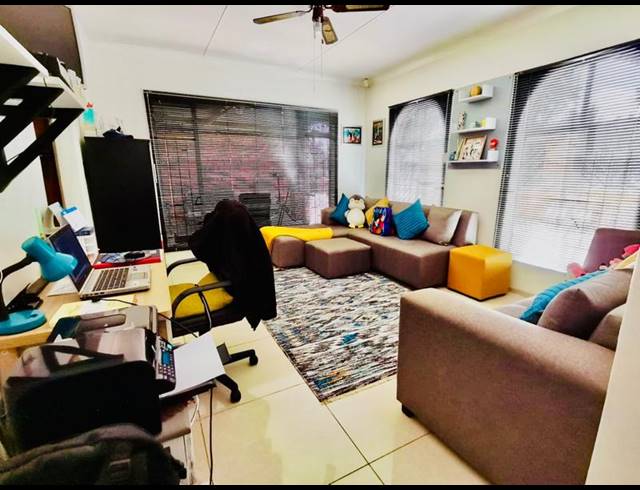 3 BEDROOM HOUSE FOR SALE IN VANDERBIJLPARK SE 3